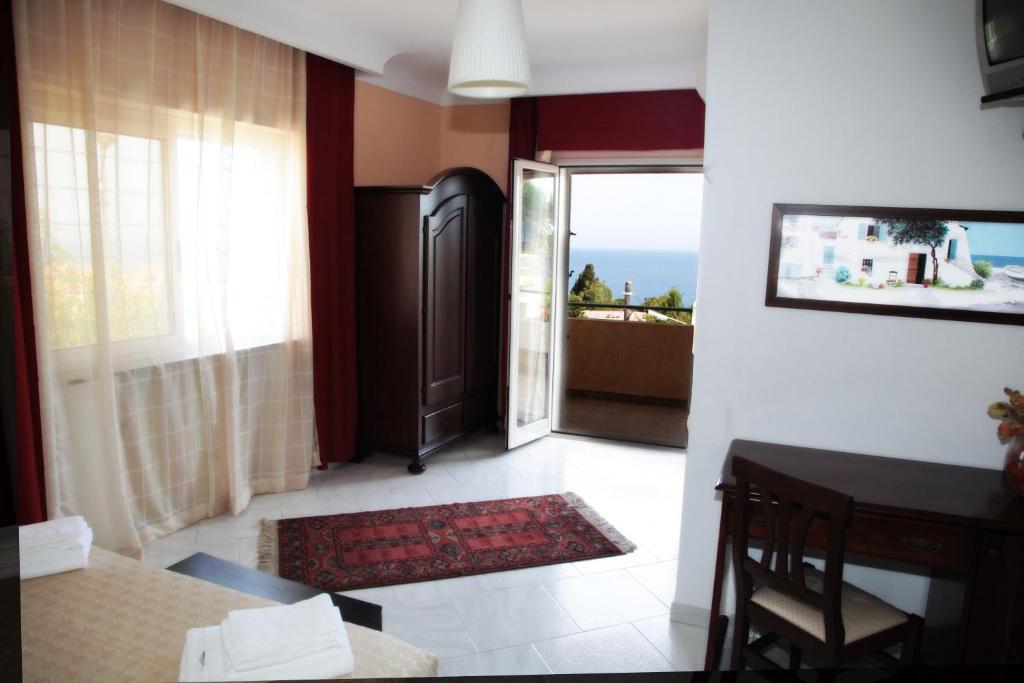 Bed And Breakfast Casagalez Santa Domenica  Rom bilde