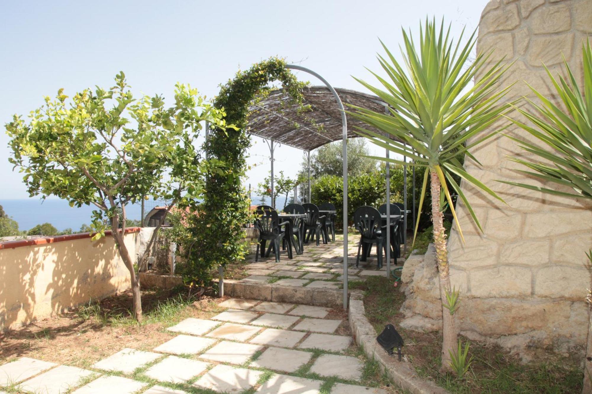 Bed And Breakfast Casagalez Santa Domenica  Eksteriør bilde